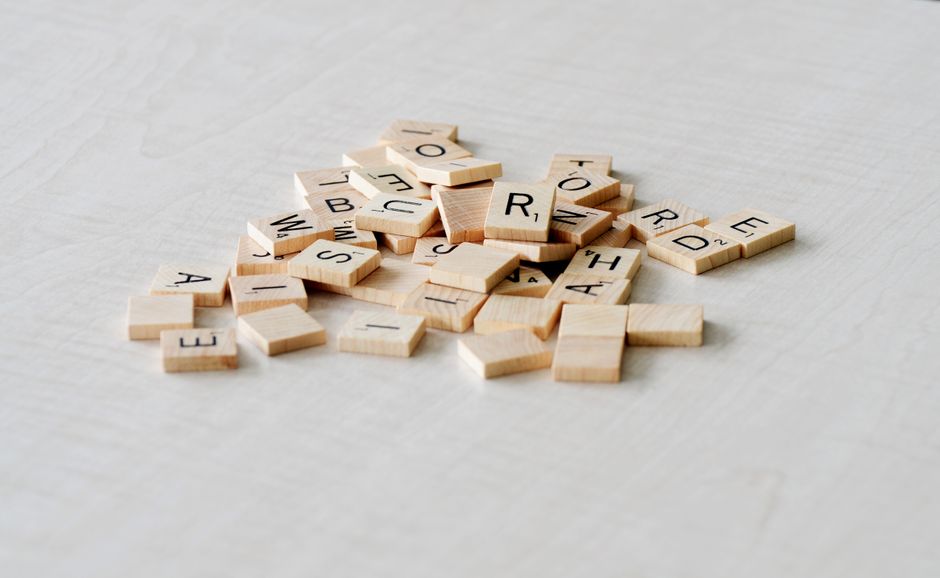 Lettres de bois type Scrabble